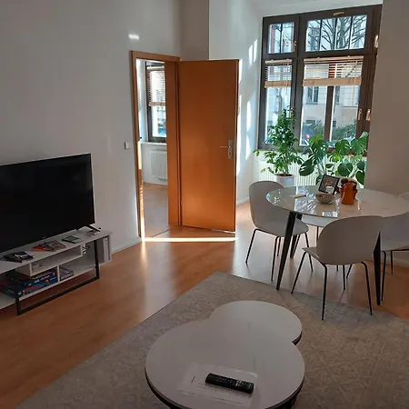 Ferienwohnung Mit Stellplatz * Chemnitz
